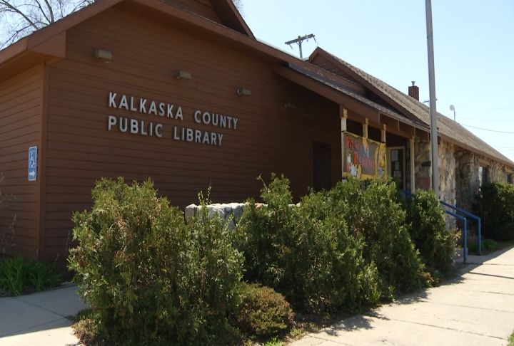 Kalkaska County Public Library building entrance.